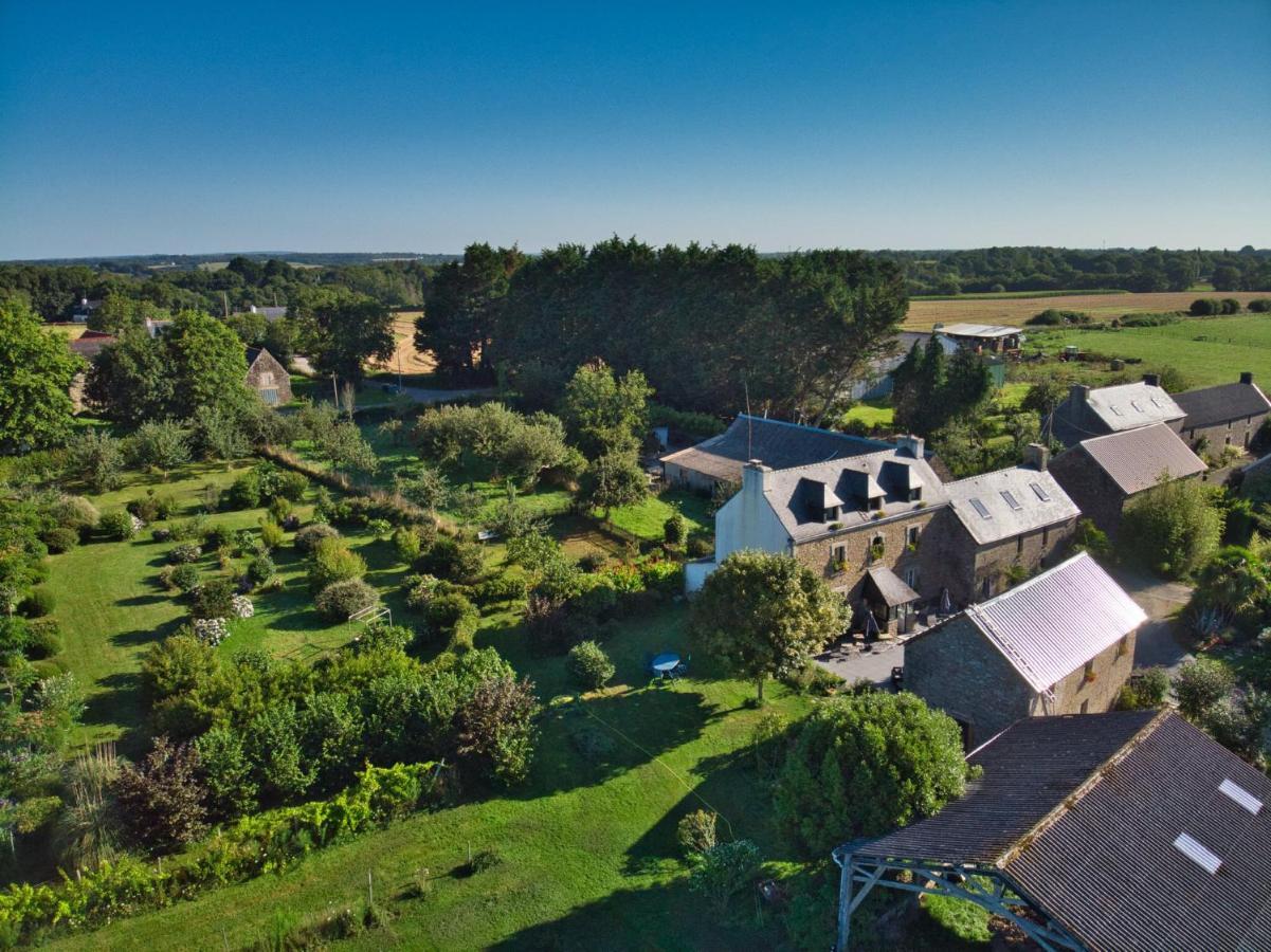 Bed and Breakfast Les 3 Koïs Riec-sur-Bélon Exterior foto
